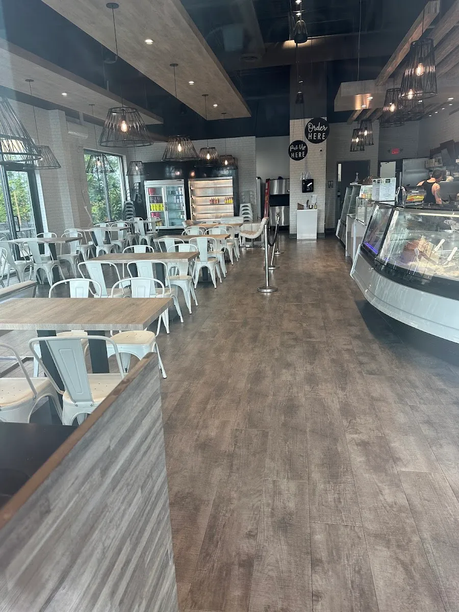 Cream Gelateria and Pasticceria — photo 4