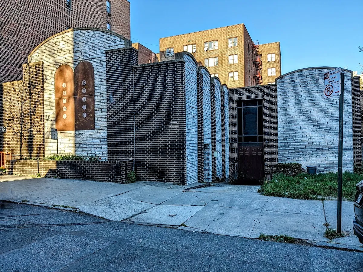 Cruger Avenue Synagogue
