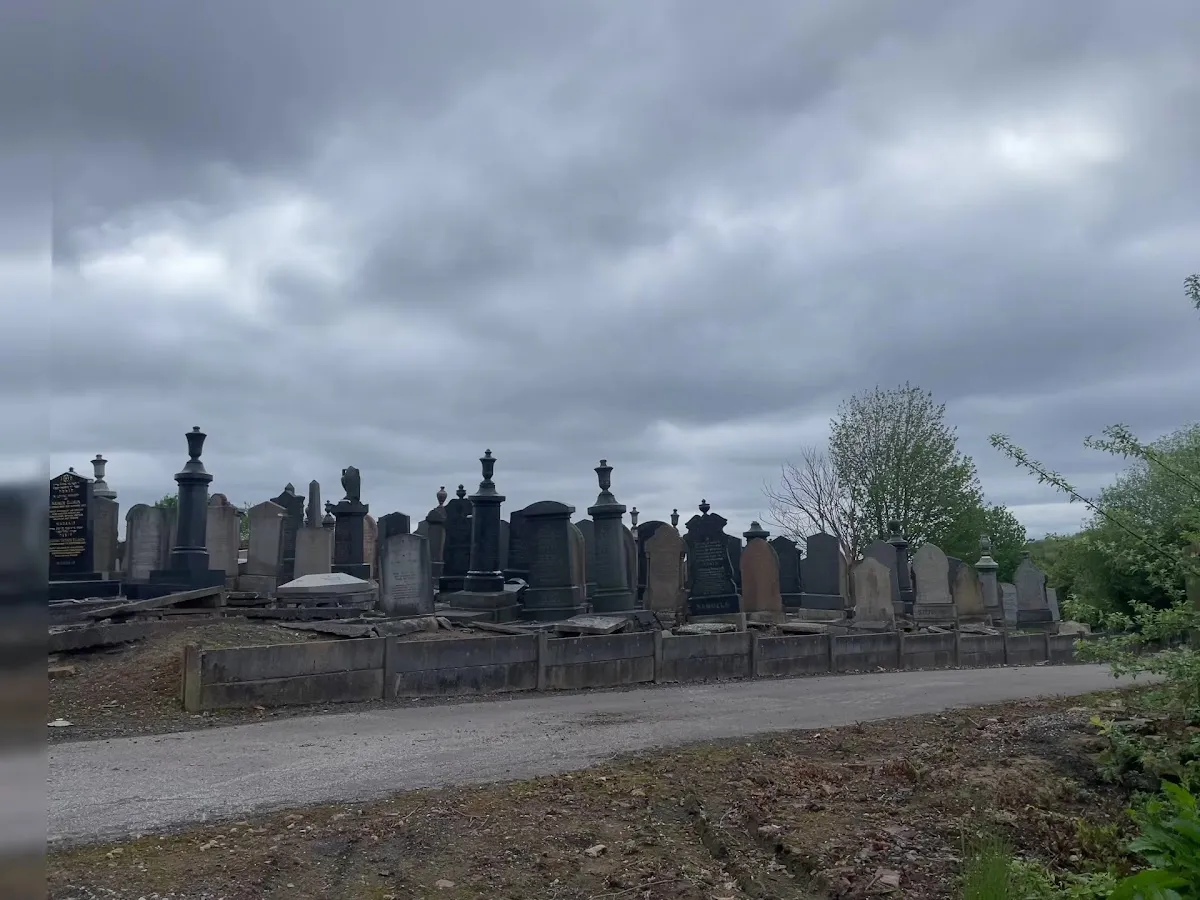 Crumpsall Jewish Cemetery — photo 6