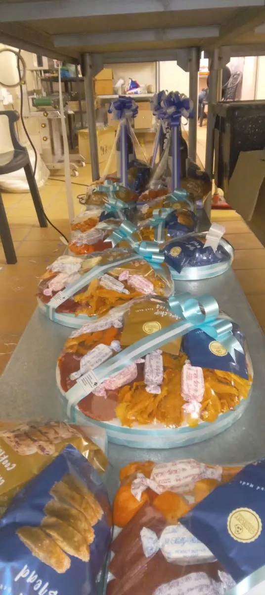 crunchy confectioners — photo 2