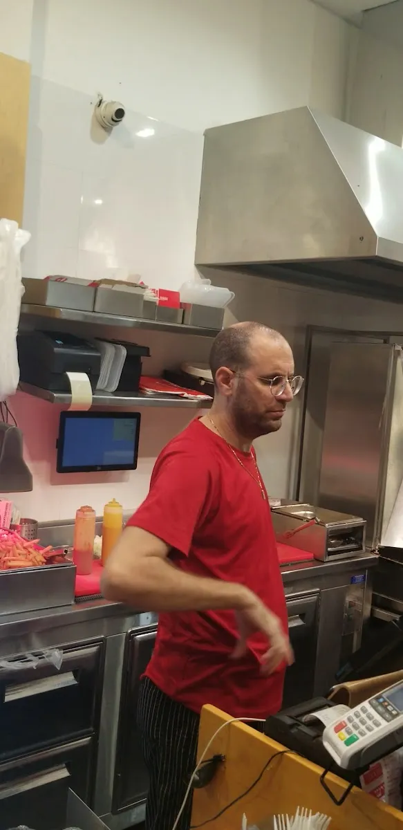 Dabush Shawarma (Ibn Gabirol) — photo 5