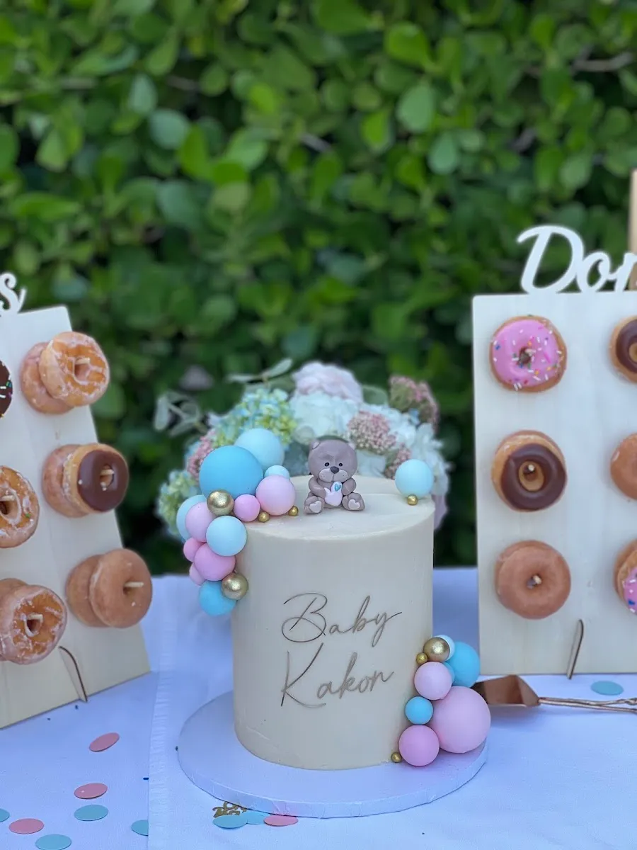 Daisy Bakes Cakes — photo 6