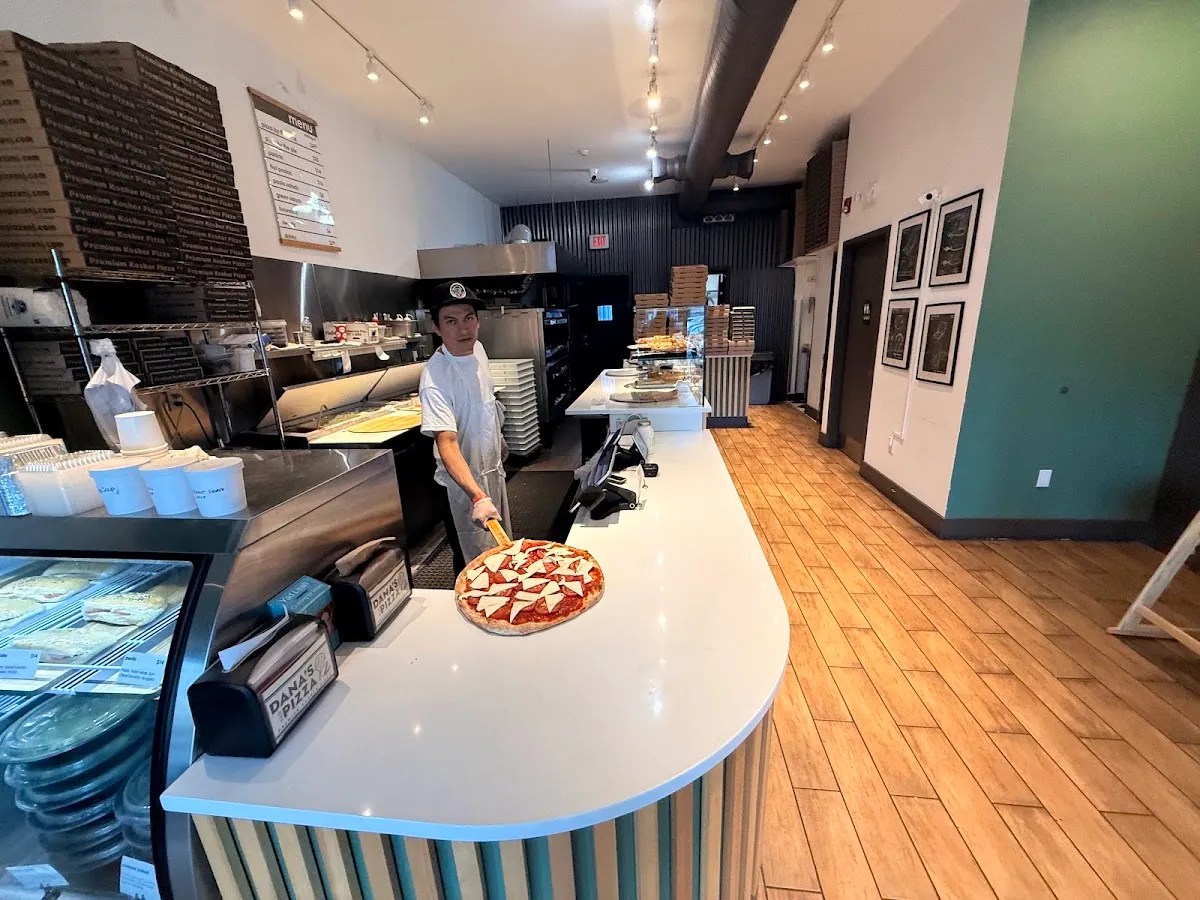 Dana’s Pizza — photo 9