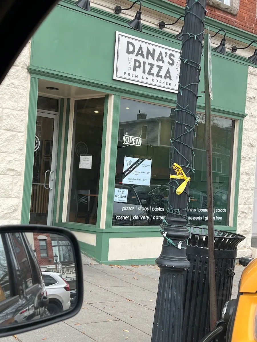 Dana’s Pizza — photo 10