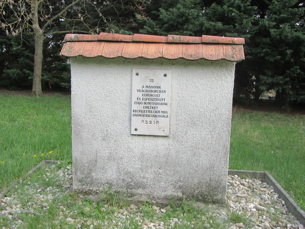 Darnózseli zsidó temető — foto 3