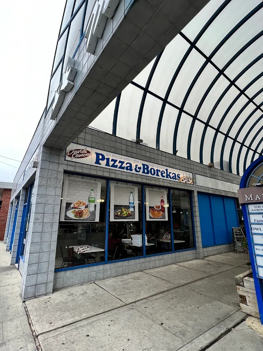 David's Famous Pizza