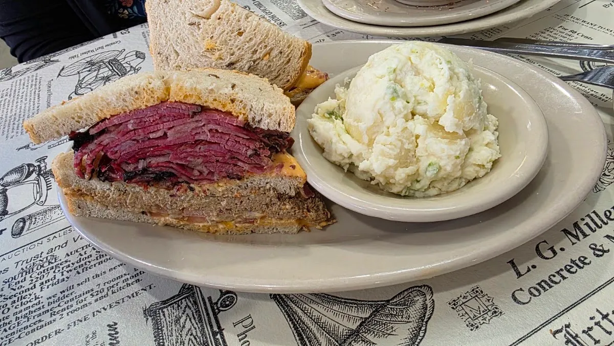 Deli News Dallas — foto 7