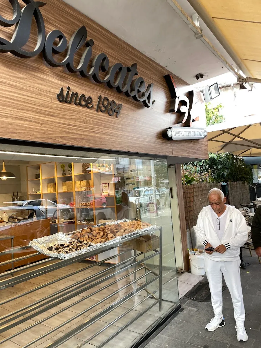 Delikates Patisserie