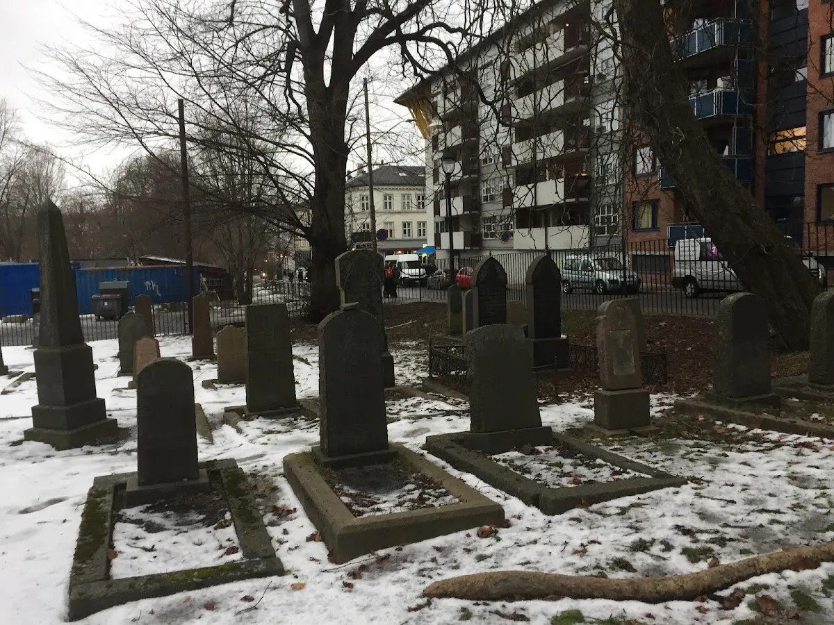 Den gamle jødiske gravlund — foto 5