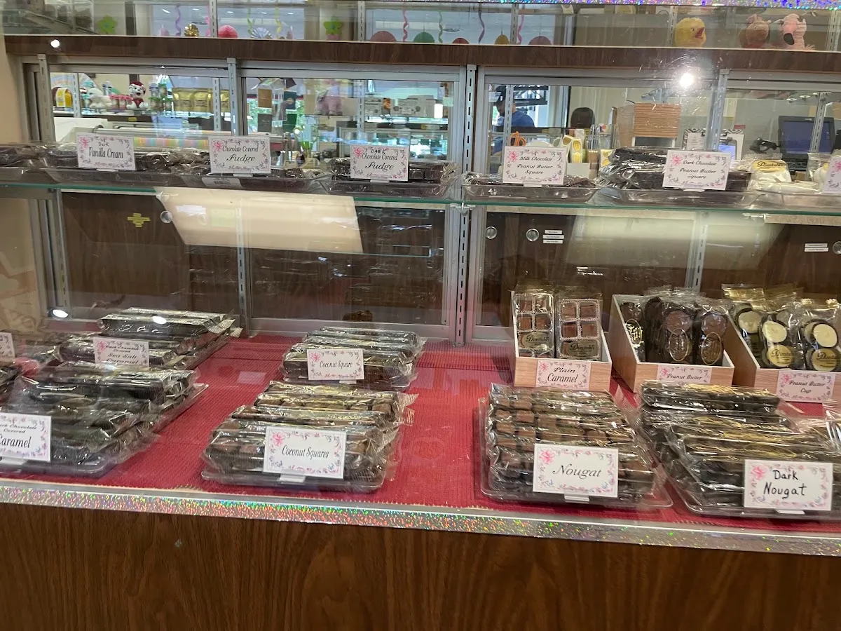 Dinstuhl's Fine Candies (S Grove Park Rd) — photo 8