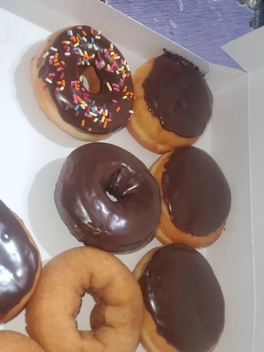 Dunkin' (3132 W Devon Ave) — photo 4