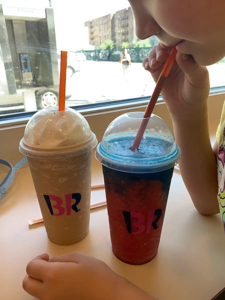 Dunkin' (Avenue I) — photo 7