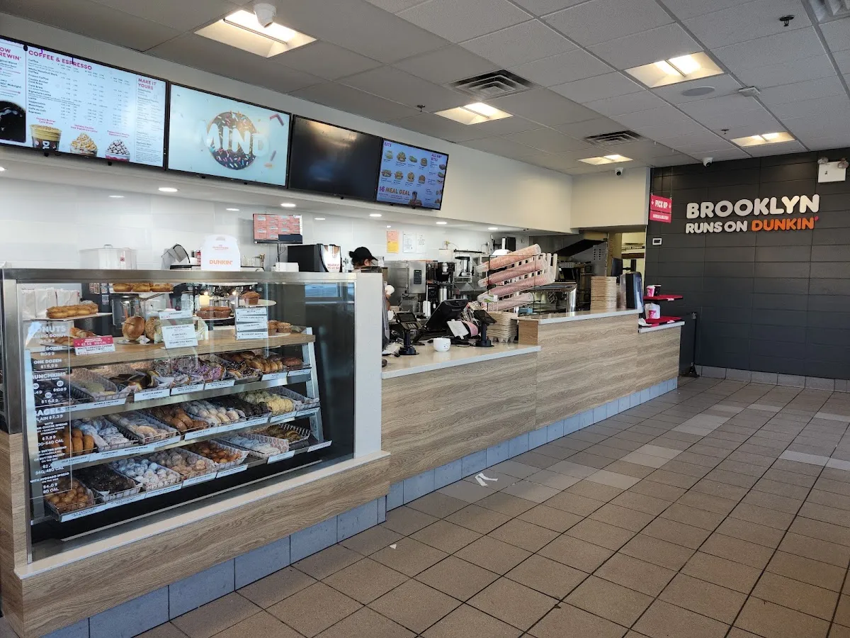 Dunkin — photo 9