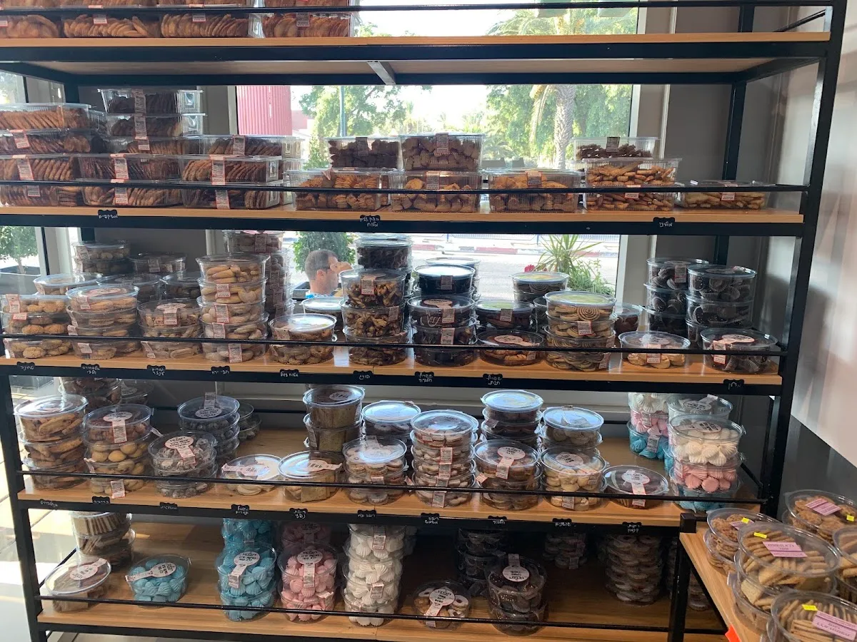 Duvdevan Patisserie — photo 6