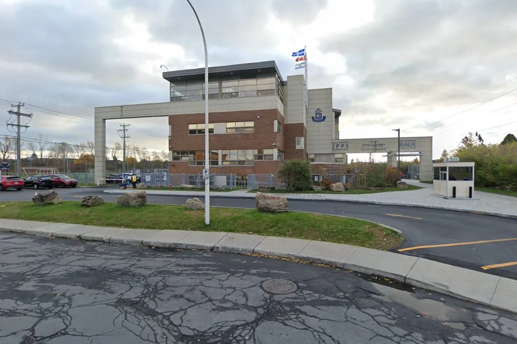 École Secondaire Bialik