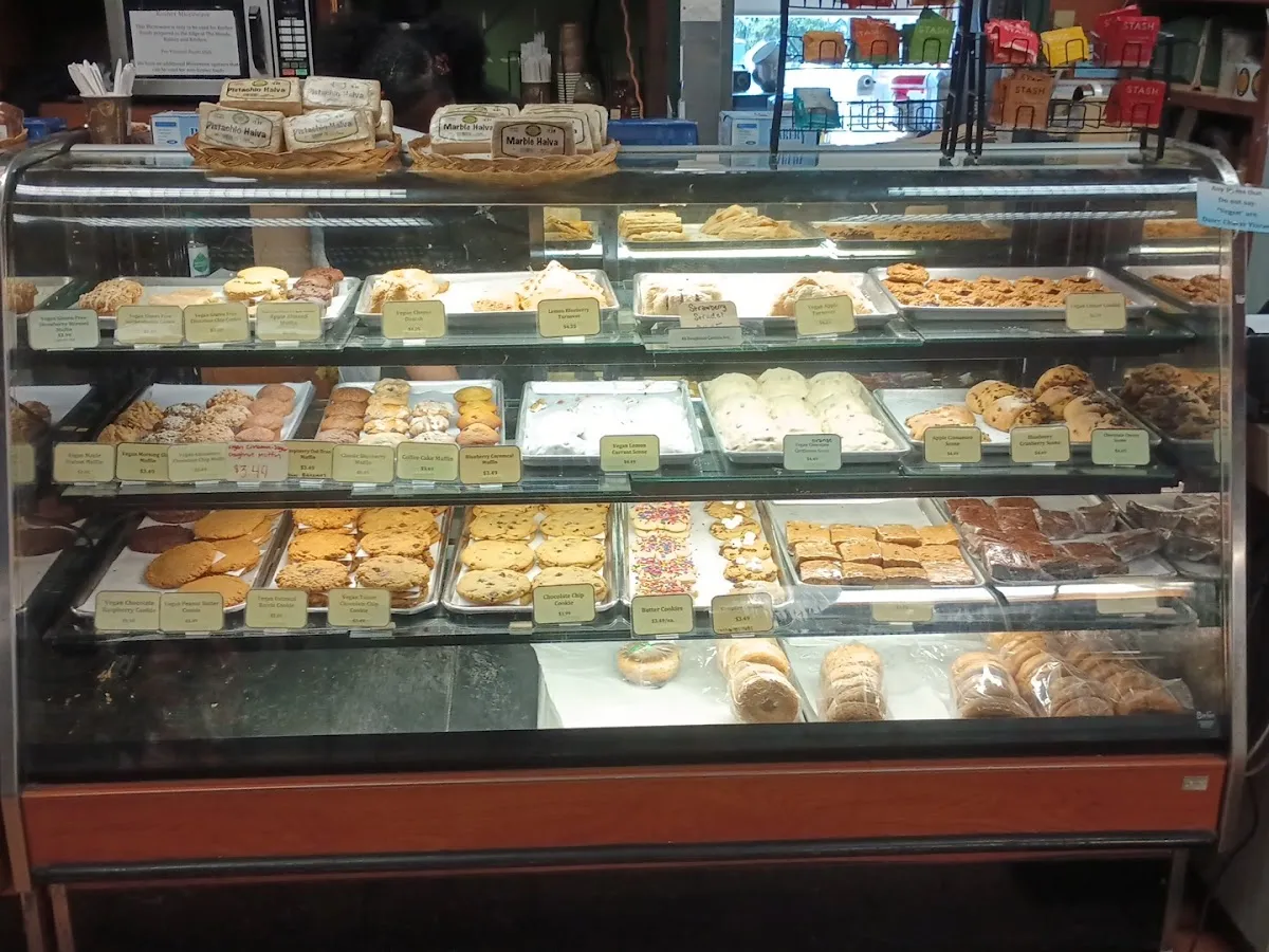 Edge of the Woods Market — foto 6