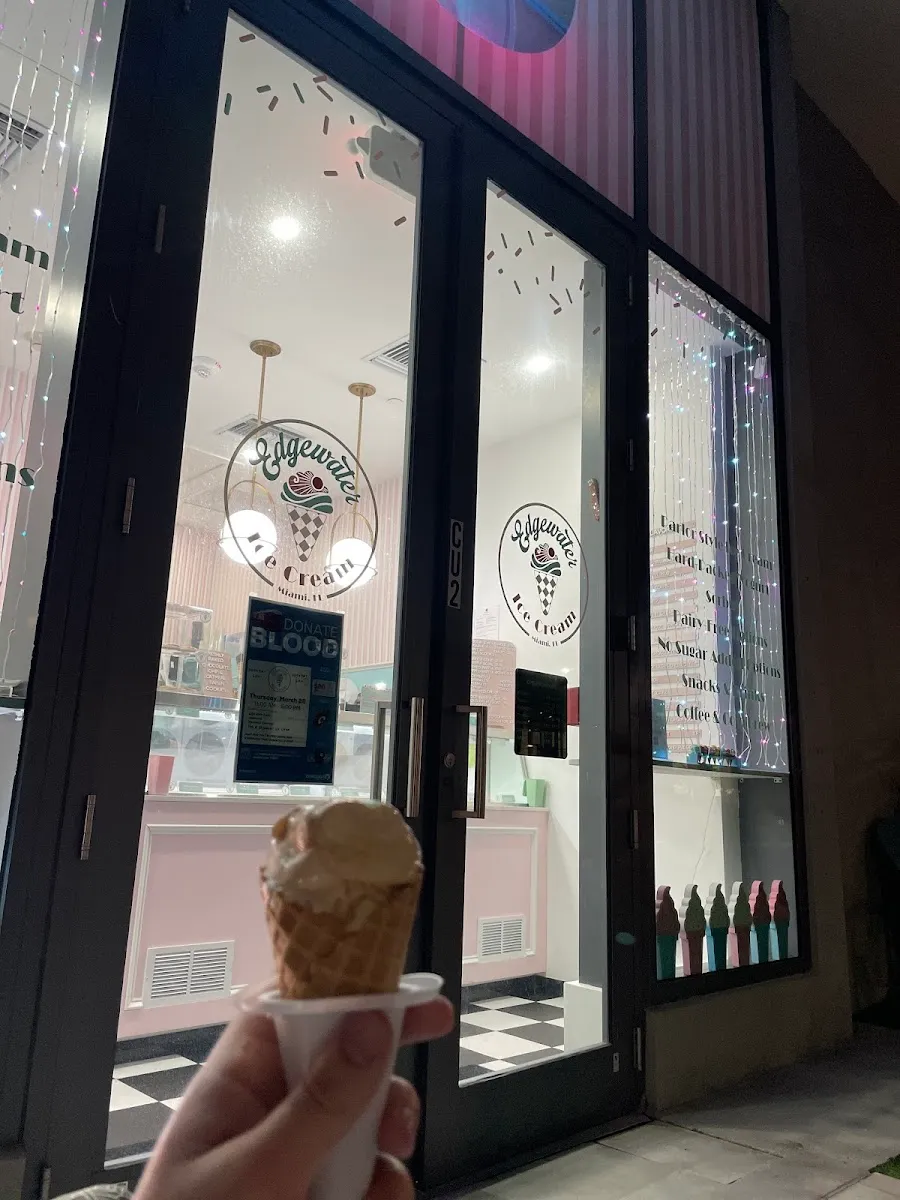 Edgewater Ice Cream — foto 7