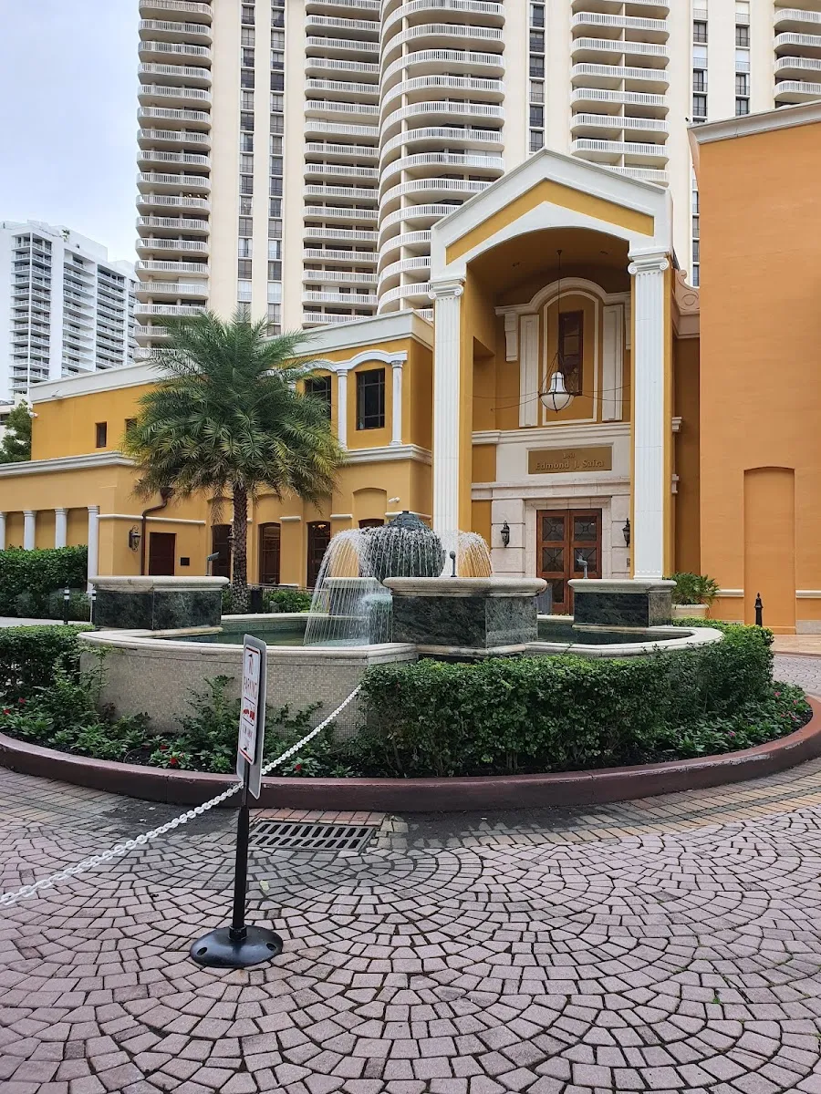 Edmond J. Safra Synagogue de Aventura — photo 10