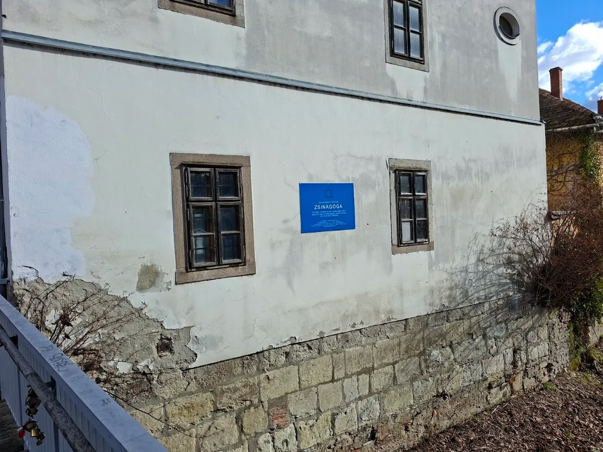 Egri Kis Zsinagóga Közösségi Színtér — photo 3