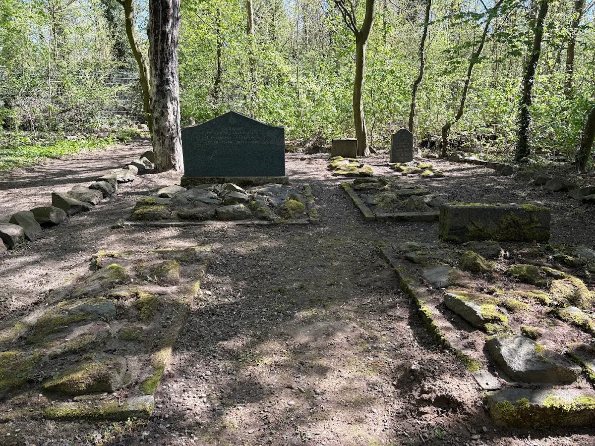 Ehemaliger Jüdischer Friedhof Porz — foto 3