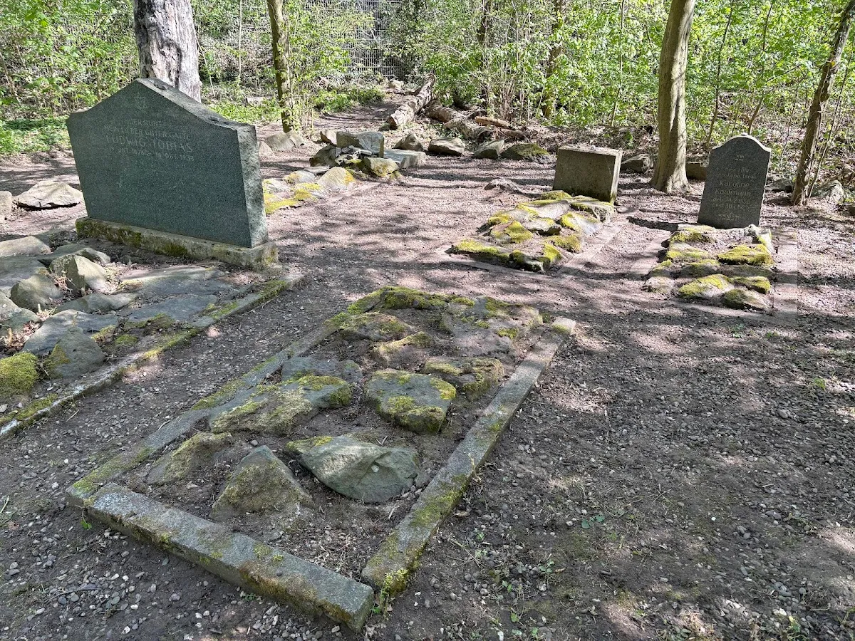 Ehemaliger Jüdischer Friedhof Porz — foto 9
