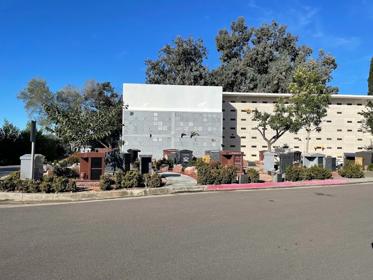 El Camino Memorial - Sorrento Valley & Memorial Park — foto 10