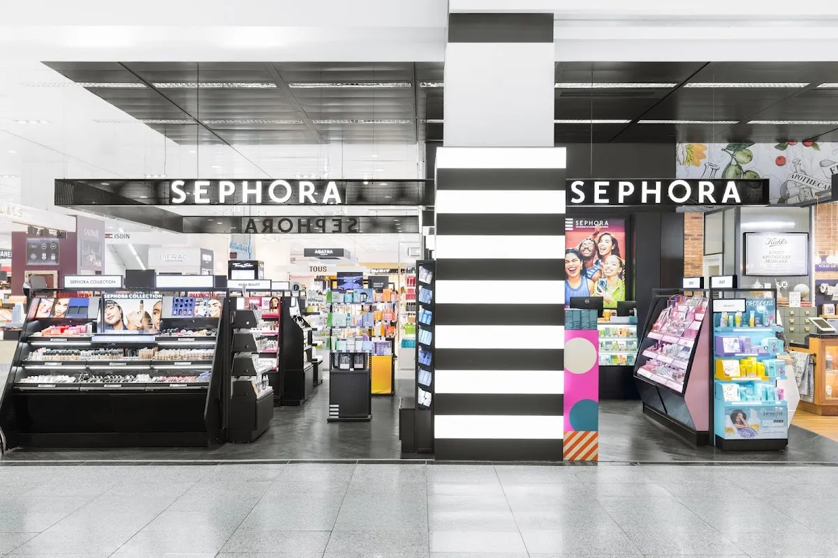 El Corte Inglés Sanchinarro — photo 5