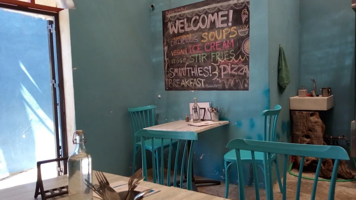 Elements Cafe — photo 8