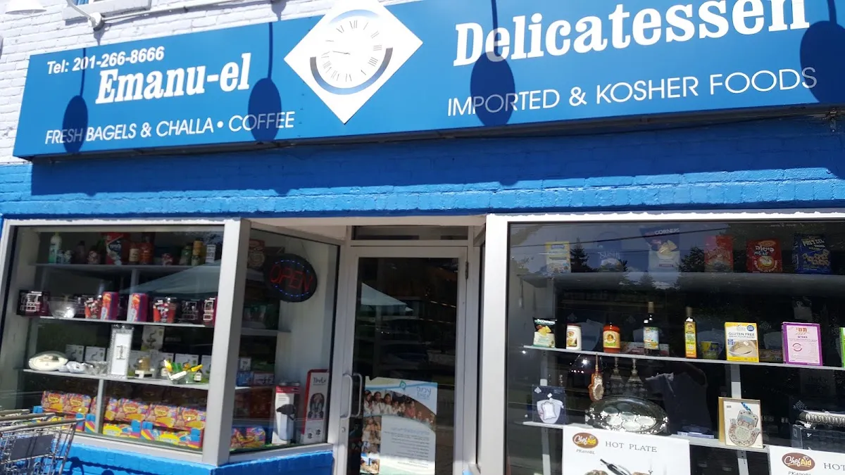 Emanu-El Delicatessen — foto 8