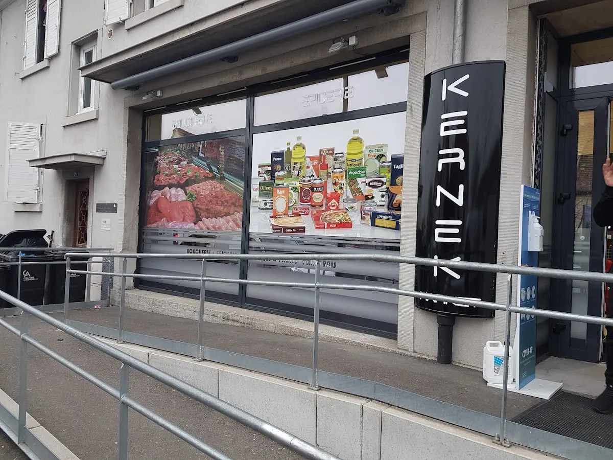 Épicerie 'Complètement Casher' - Kosher grocery — foto 4