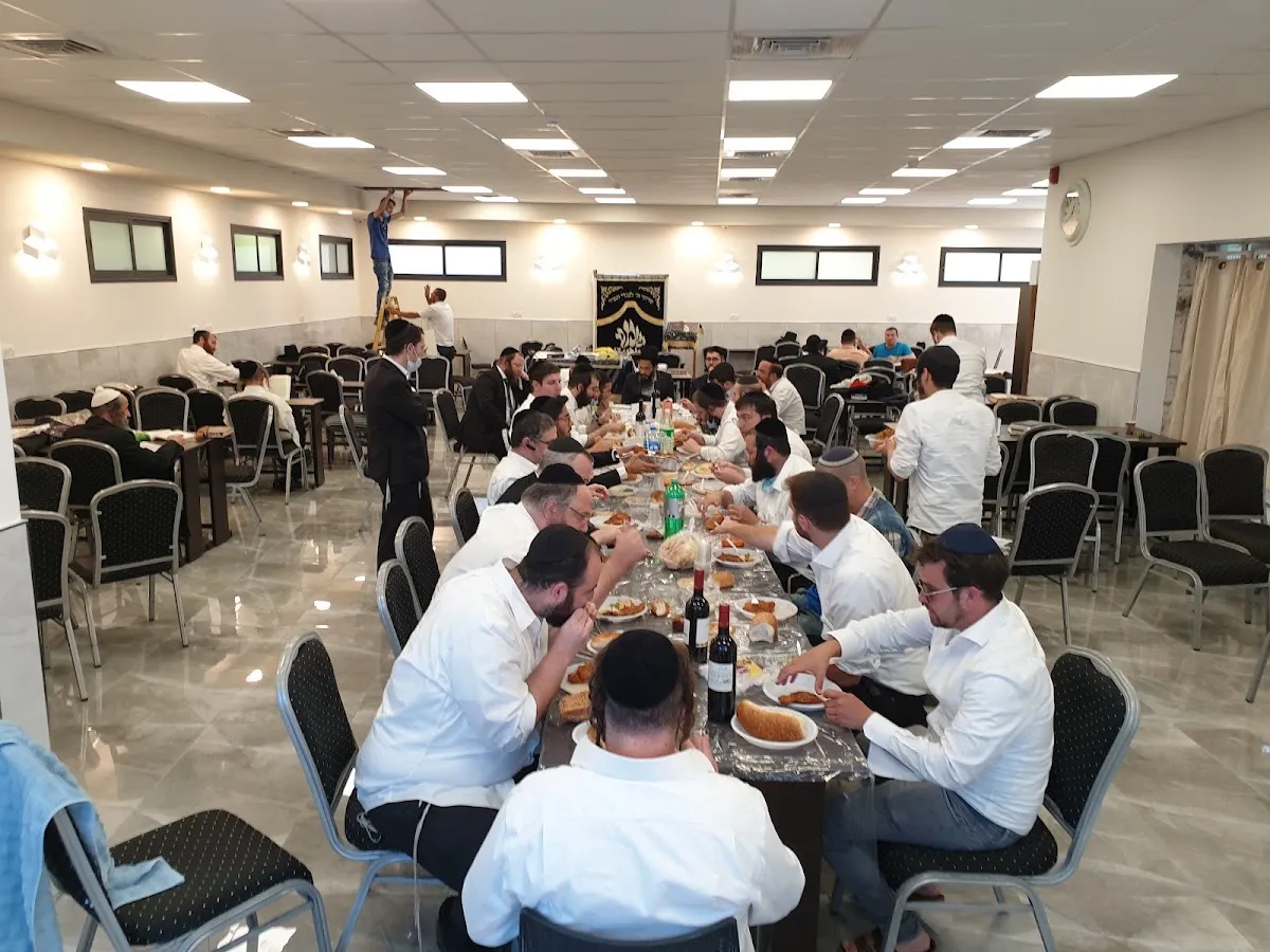 Esh Kalman Beit Midrash — foto 5