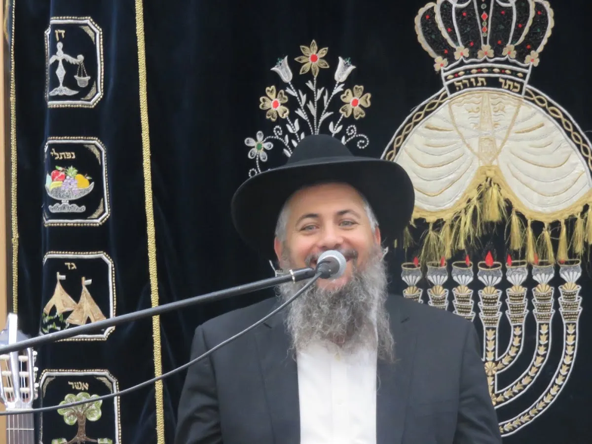 Esh Kodesh Synagogue — foto 4