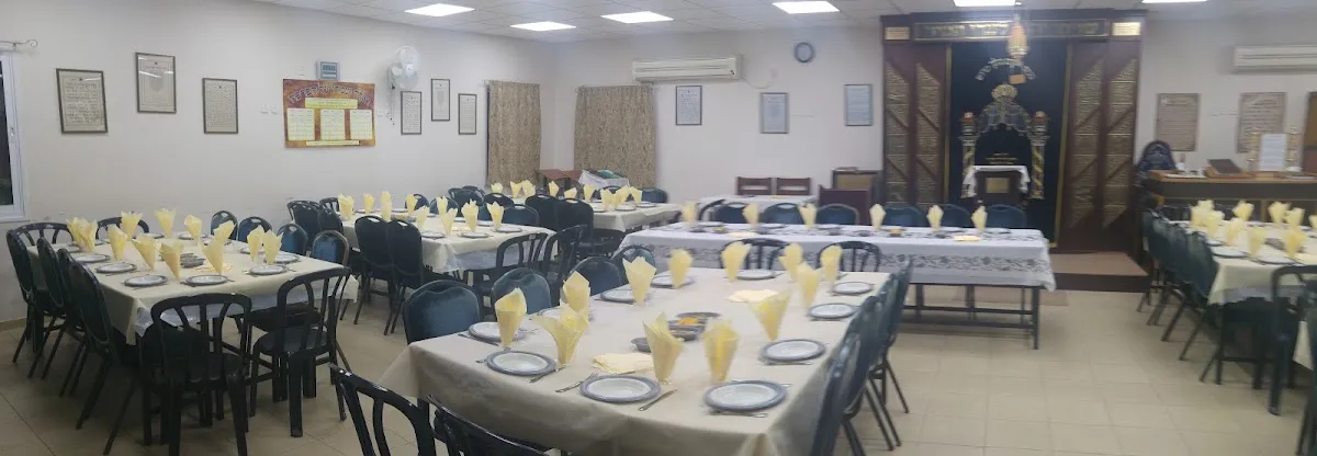 Eshel Avraham Synagogue - Nusach Morocco — foto 9