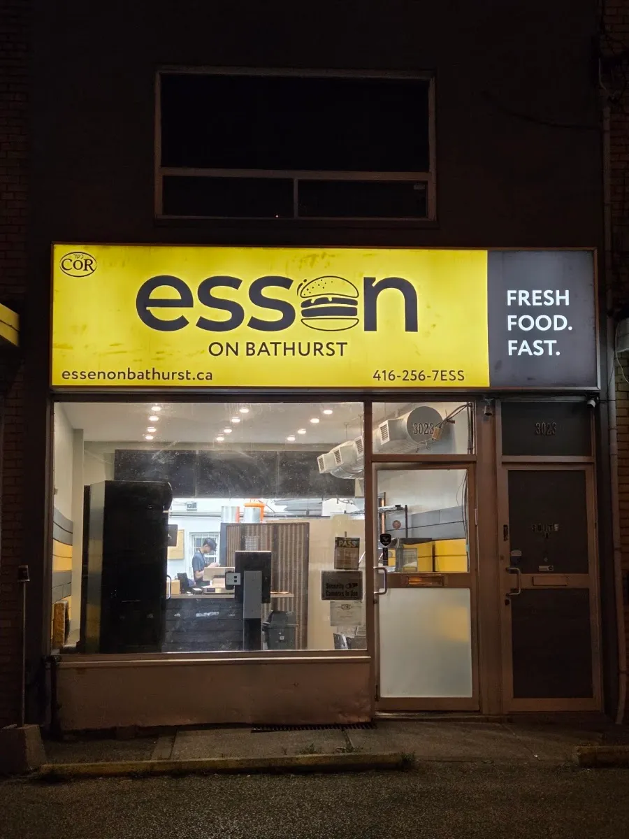 Essen on Bathurst — foto 8