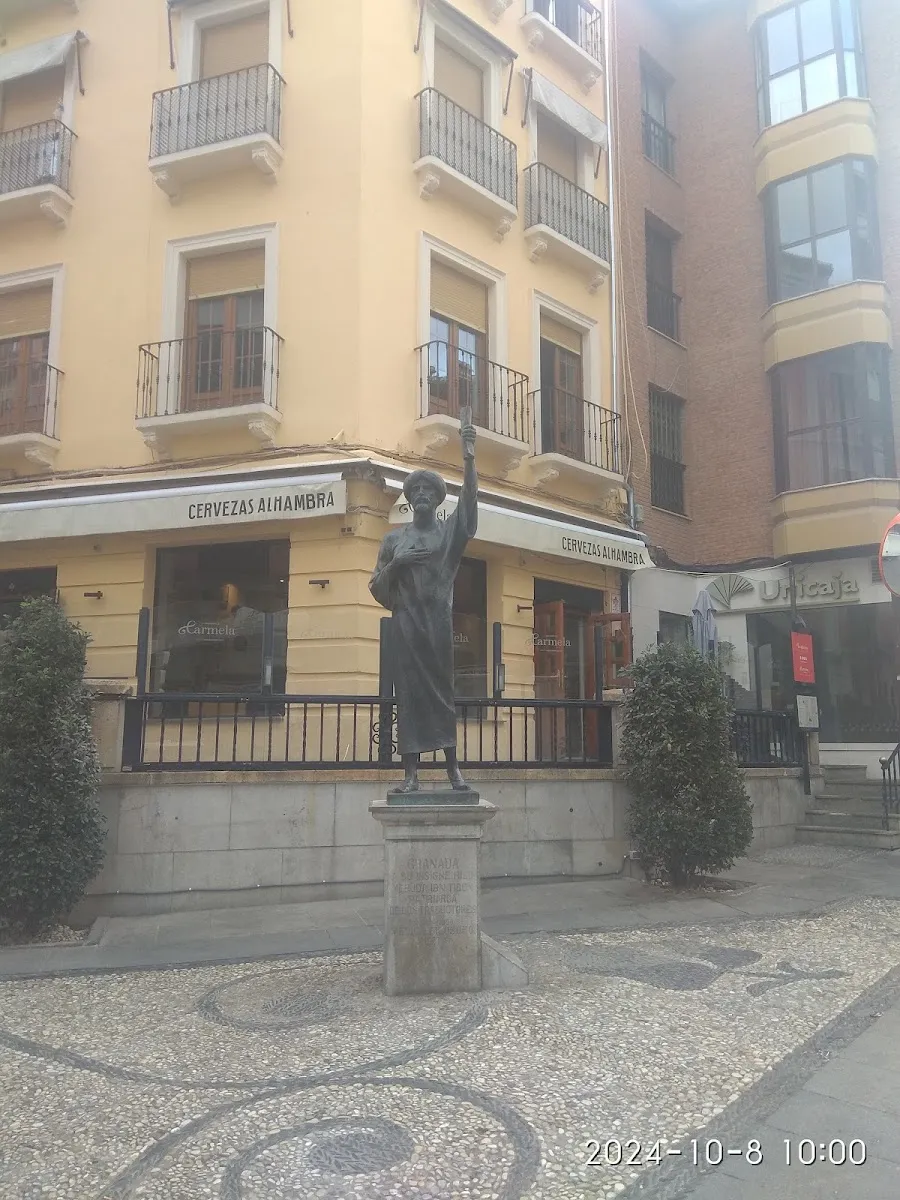 Estatua de Yehuda ibn Tibon — foto 5