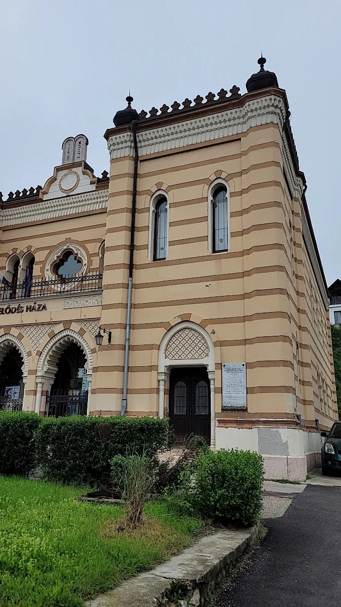 Esztergom Synagogue — photo 2