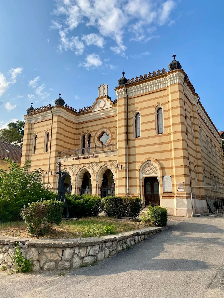 Esztergom Synagogue — photo 6