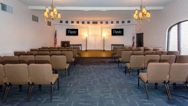 Eternal Hills Mortuary & Crematory at Eternal Hills Memorial Park — foto 7