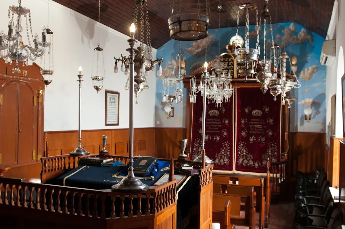 Etz Hayim Synagogue