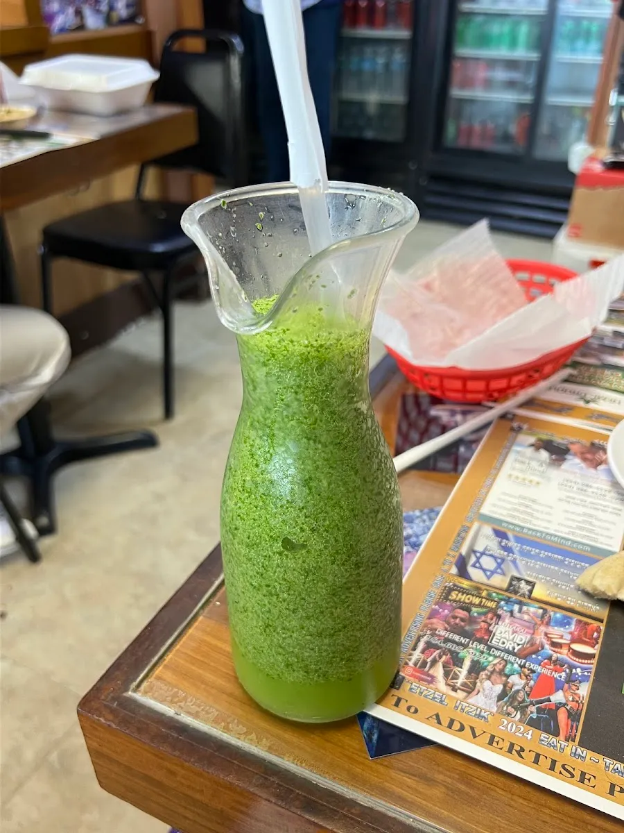 Etzel Itzik Deli — foto 8
