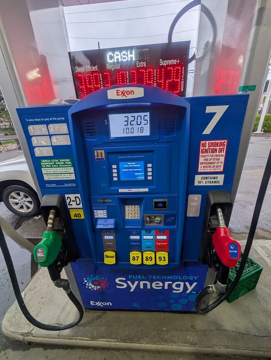 Exxon on the Hill (Monsey) — photo 4