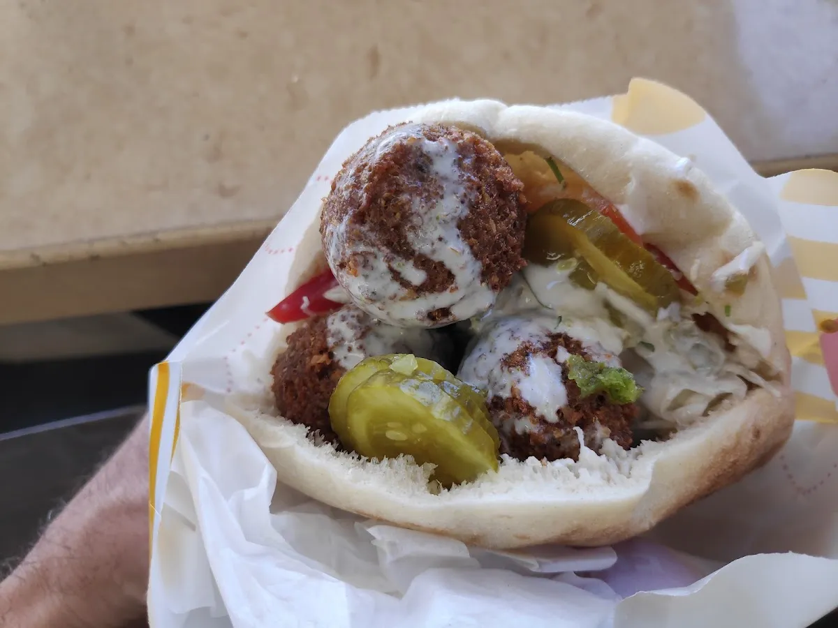 Falafel Gina — photo 2