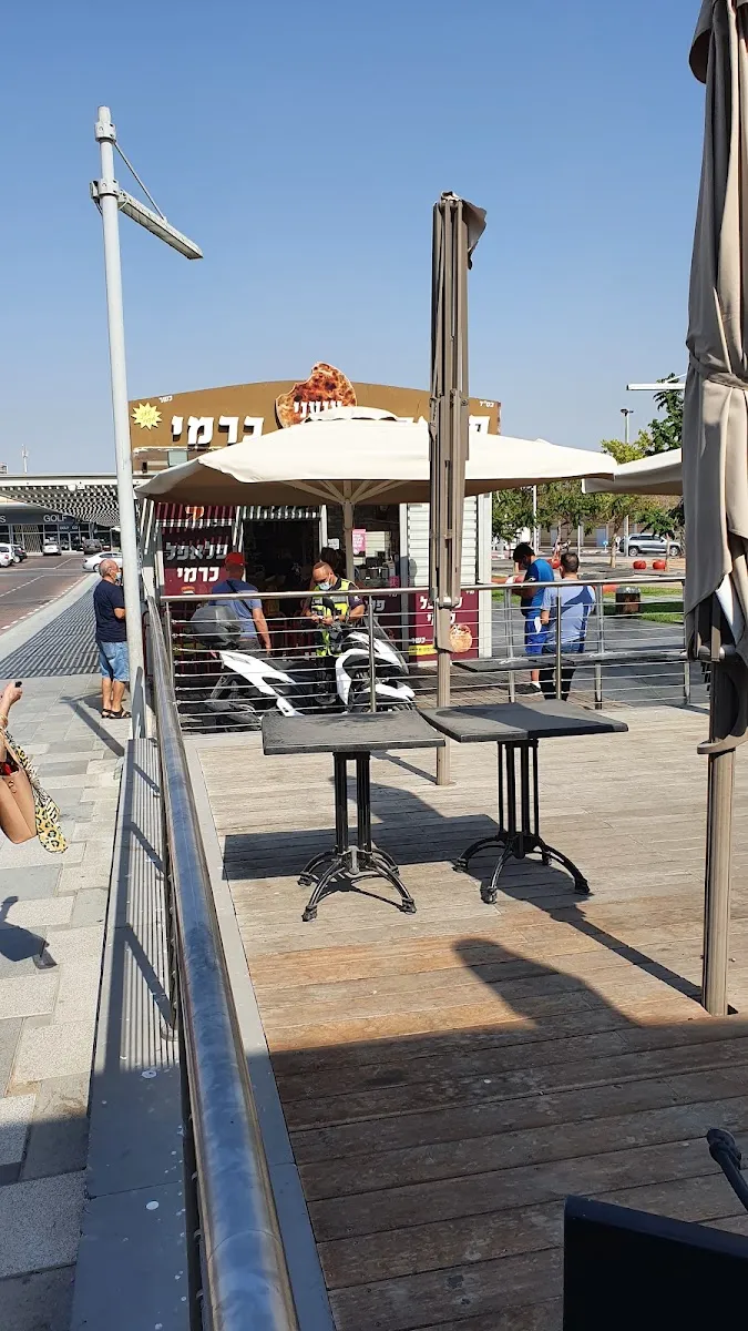 Falafel Karmi (Star Center) — photo 4