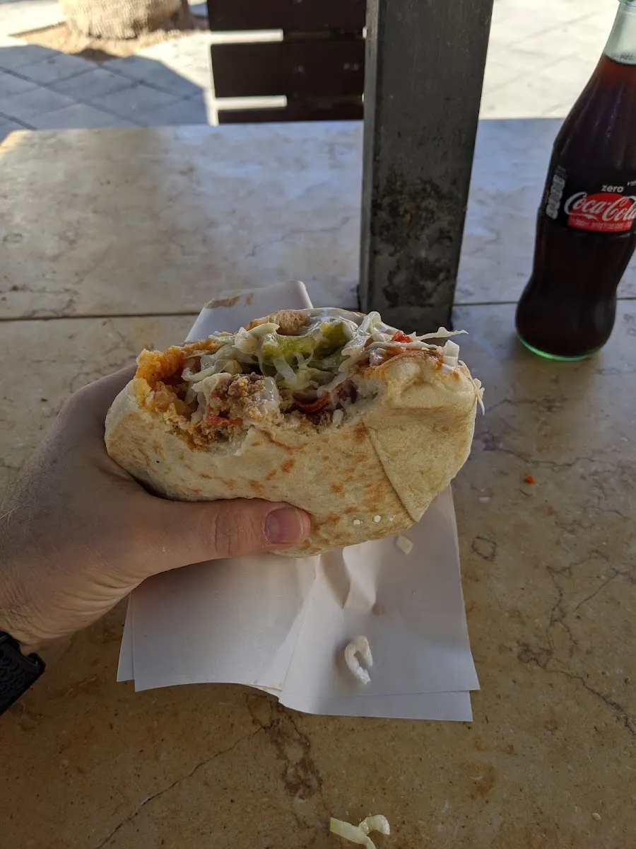 Falafel Shlomo uVanav — photo 4