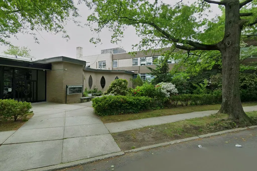 Flushing-Fresh Meadows Jewish Center — photo 2