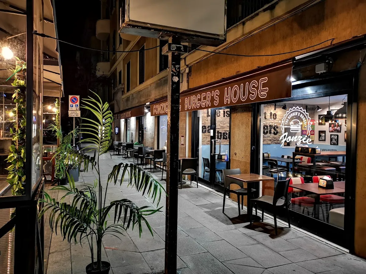 Fonzie The Burger's House — foto 9