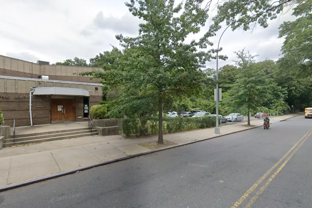 Forest Park Jewish Center — photo 2