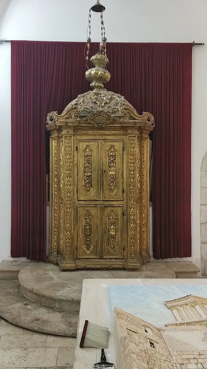 Four Sephardic Synagogues — foto 8