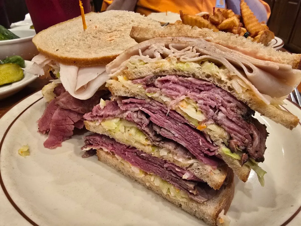 Fred and Murry's Kosher Delicatessen — photo 3