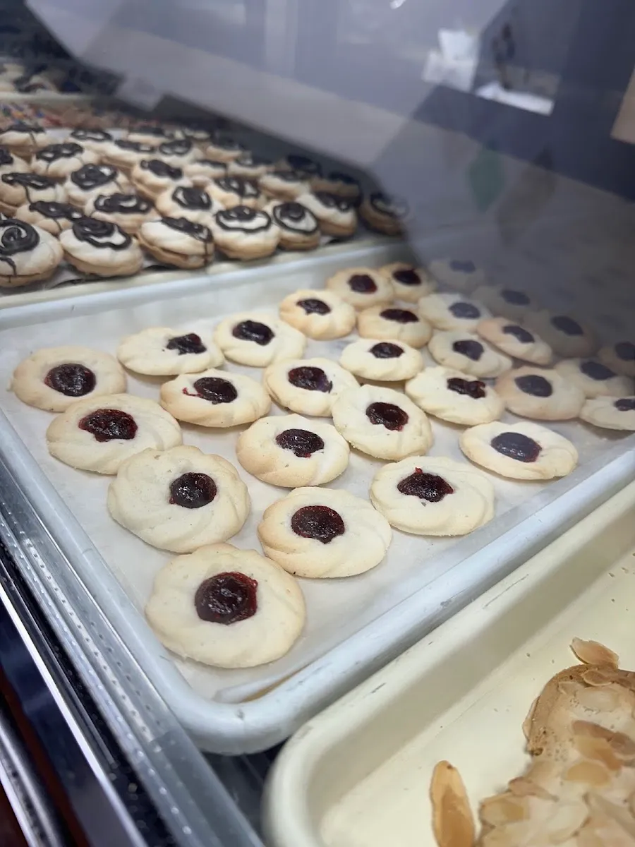 French Kosher Bakery — photo 2